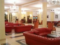 Grand Hotel Montesilvano,l'elegante hall con vista sulla spiaggia