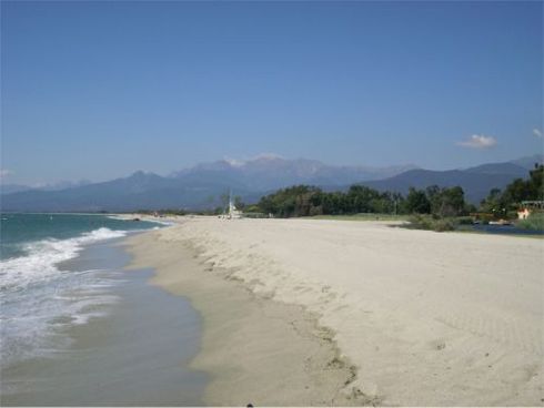 Ghisonaccia la spiaggia di sabbia bianca e fine