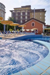 Hotel Sorriso Bellaria,piscina