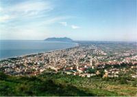 Terracina panoramica con vista del Circeo sullo sfondo 