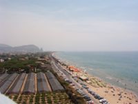 Terracina, Spiaggia con vista del tempio di Give Anxur