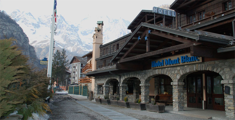 Hotel Mont Balc Courmayeur - Valle d'Aosta Italy