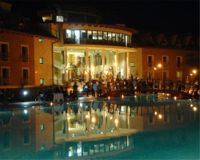 Corte dei Greci Resort & Spa foto notturna