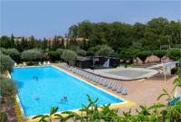 Nausicaa Village, piscina,anfiteatro e campi