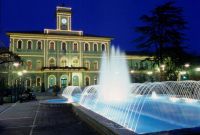Cattolica fontana illuminata fontana